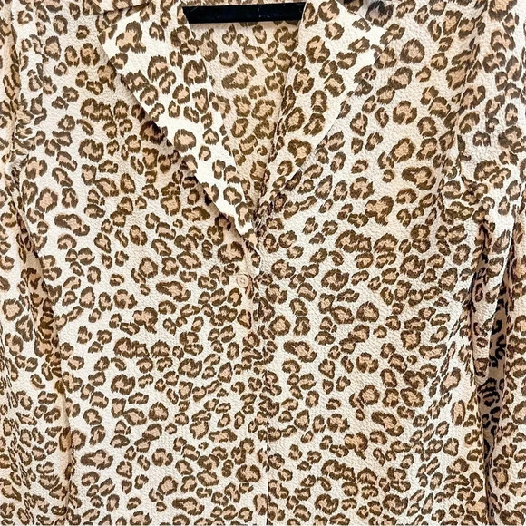 L’Academie leopard top one button from revolve size XS - Picture 3 of 9
